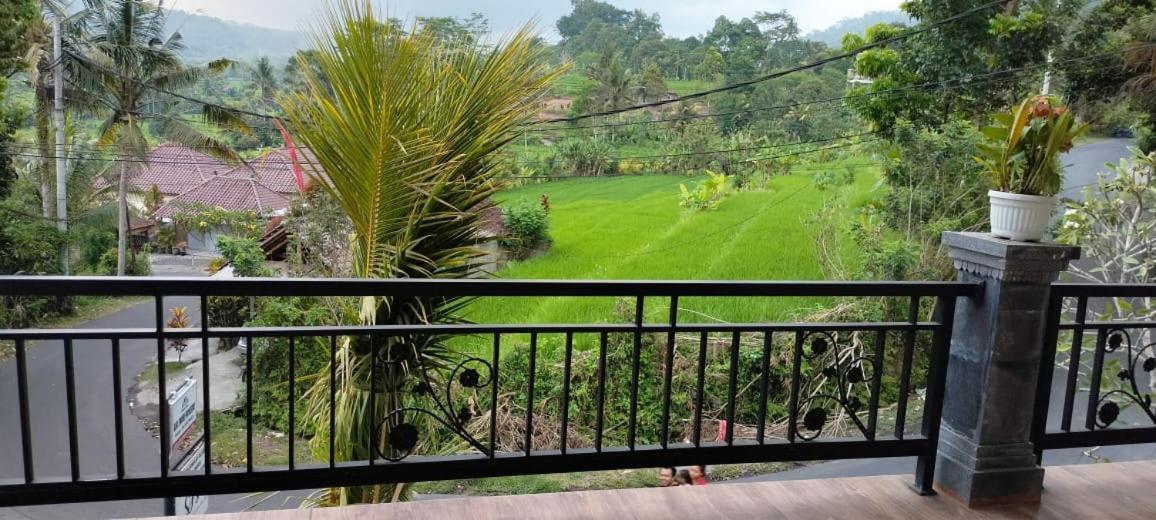 Giri Swari Homestay サイドメン エクステリア 写真